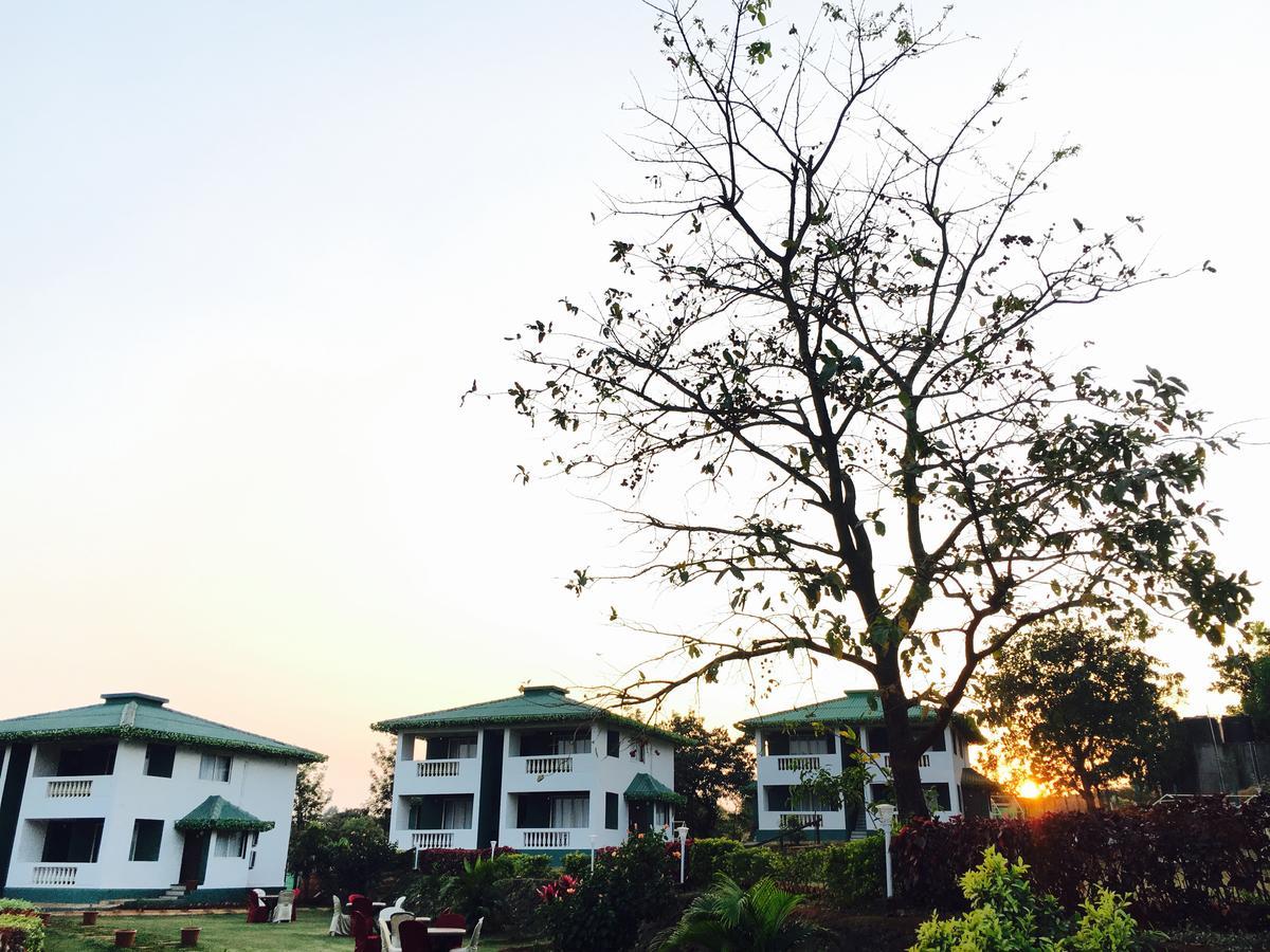 Presidency Highland Resort Koynanagar Exteriér fotografie